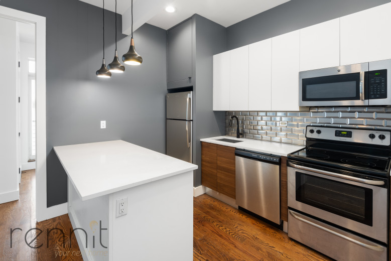 1740 Pacific St, Apt 3B Image 2
