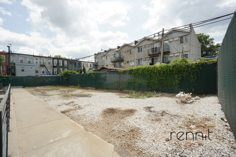 1740 Pacific St, Apt 3B Image 25