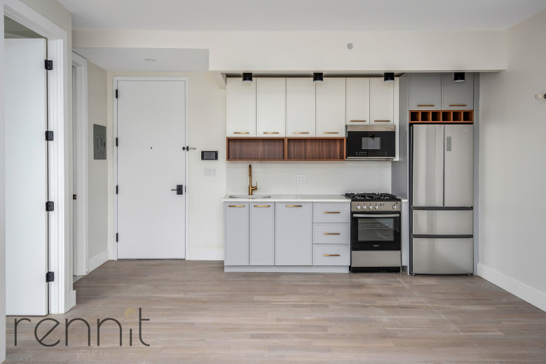 937 Rogers Ave, Apt 3F Image 3