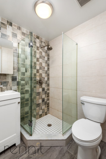 824 DeKalb Ave, Apt 4 Image 7