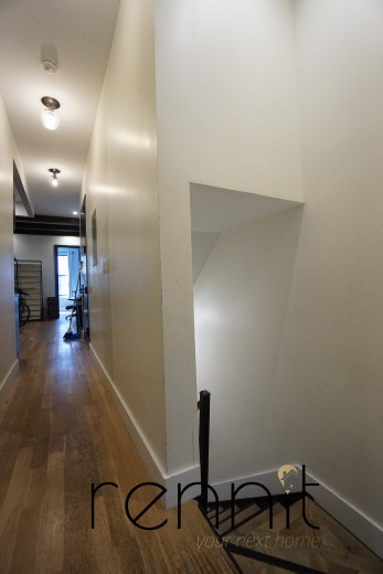 852 Hart St, Apt 1R Image 12
