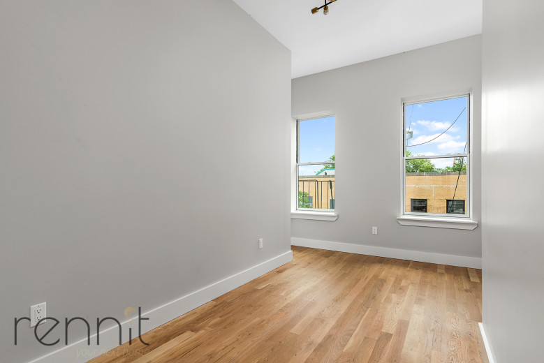 702 Grand St, Apt 3R Image 2