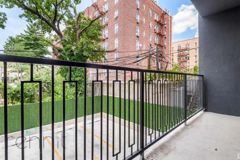 2809 Clarendon Rd, Apt 201 Image 2