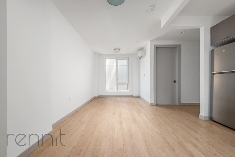 2809 Clarendon Rd, Apt 302 Image 3