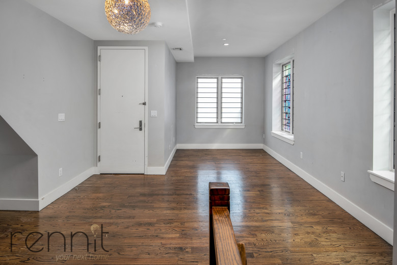 573 Van Buren, Apt 1 Image 2