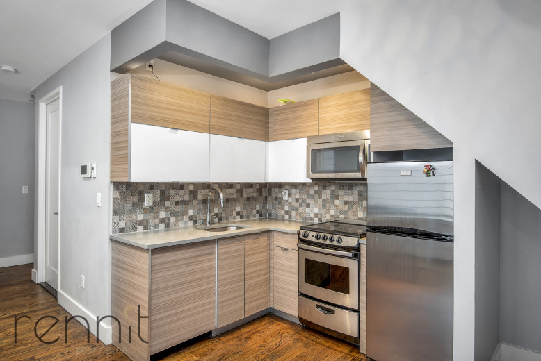 573 Van Buren, Apt 1 Image 3