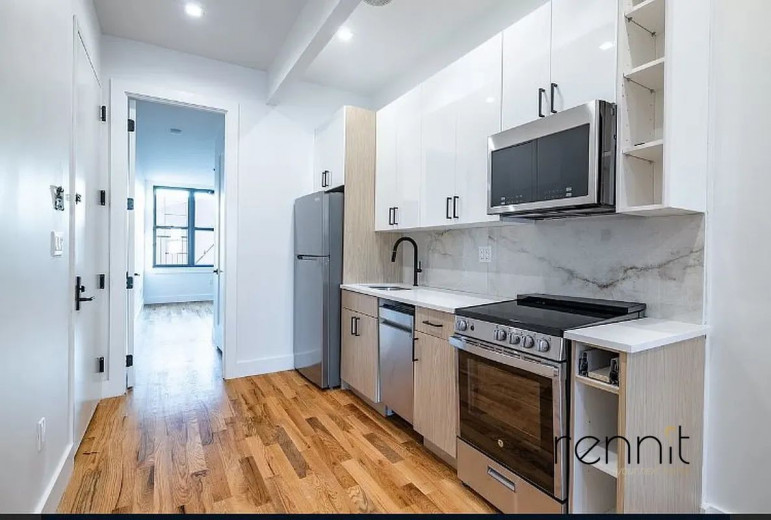 702 Evergreen Ave, Apt 3R Image 4