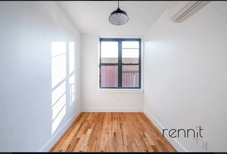 702 Evergreen Ave, Apt 3R Image 9