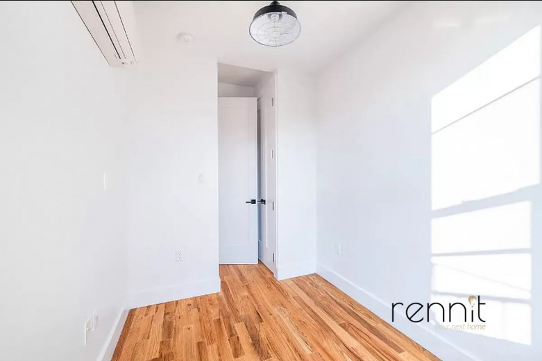 702 Evergreen Ave, Apt 3R Image 10