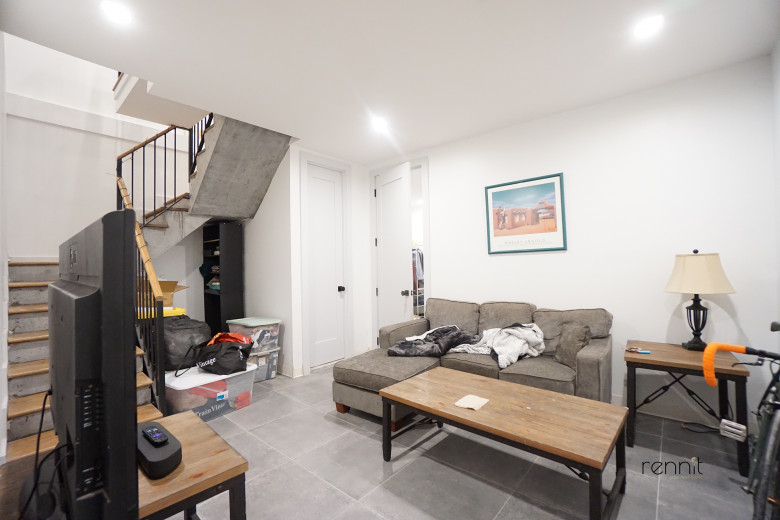 774 Lexington Ave, Apt 1B Image 13