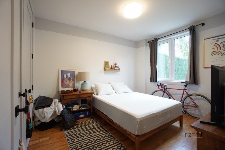 774 Lexington Ave, Apt 1B Image 8