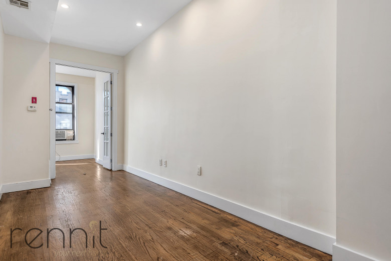 238 Stockholm St, Apt 4R Image 1