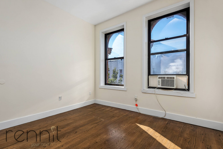 238 Stockholm St, Apt 4R Image 3
