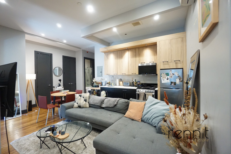 396 S 5th St, Apt 4B Image 3