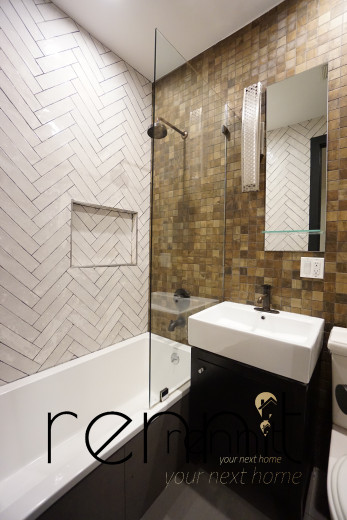 852 Hart St, Apt 3R Image 8
