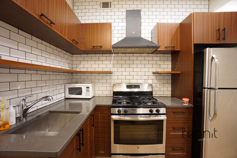 852 Hart St, Apt 3R Image 5