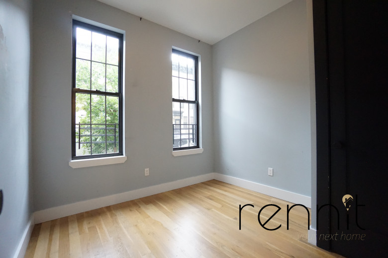 852 Hart St, Apt 3R Image 6