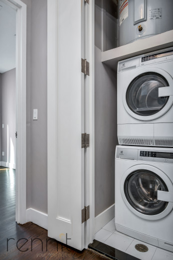 581 Van Buren, Apt 2 Image 9