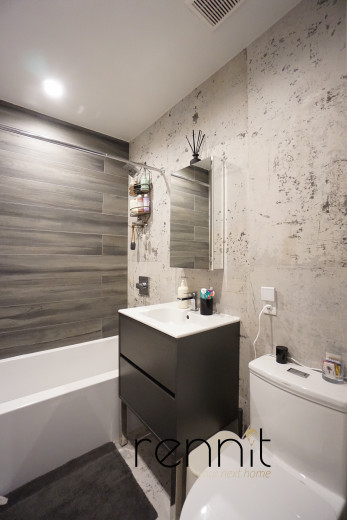 795 Franklin Ave, Apt 2B Image 12