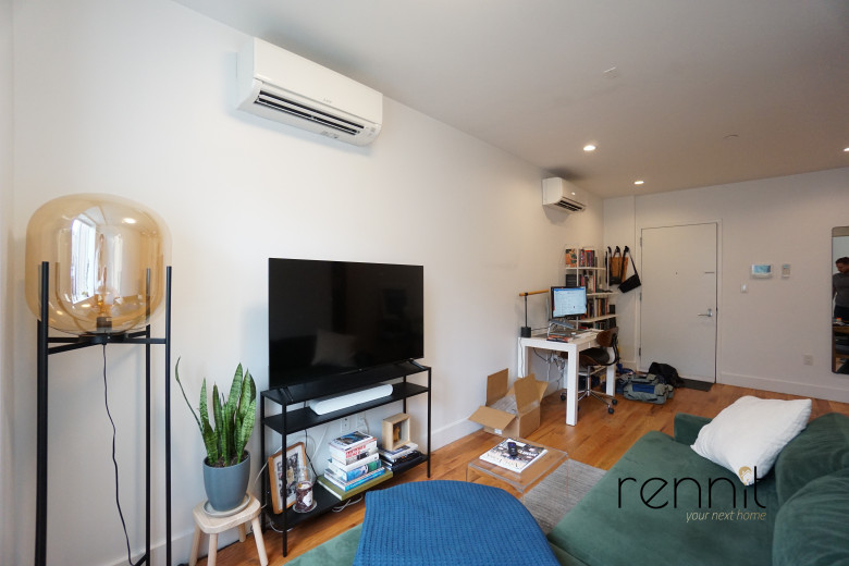 795 Franklin Ave, Apt 2B Image 13