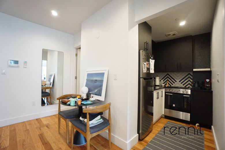 795 Franklin Ave, Apt 2B Image 8