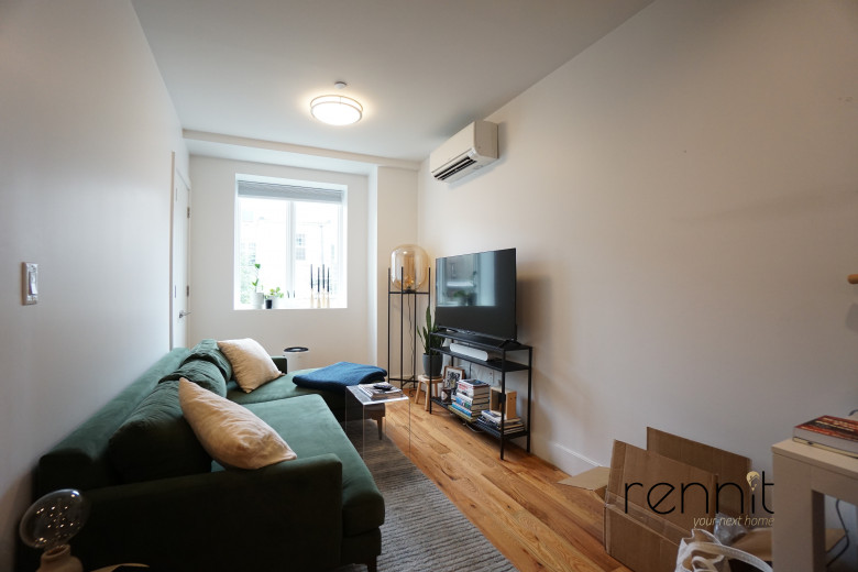 795 Franklin Ave, Apt 2B Image 9