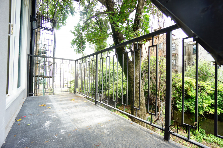 996 Decatur St, Apt 2 Image 12
