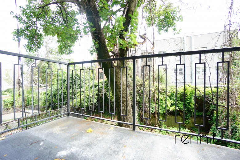 996 Decatur St, Apt 2 Image 3