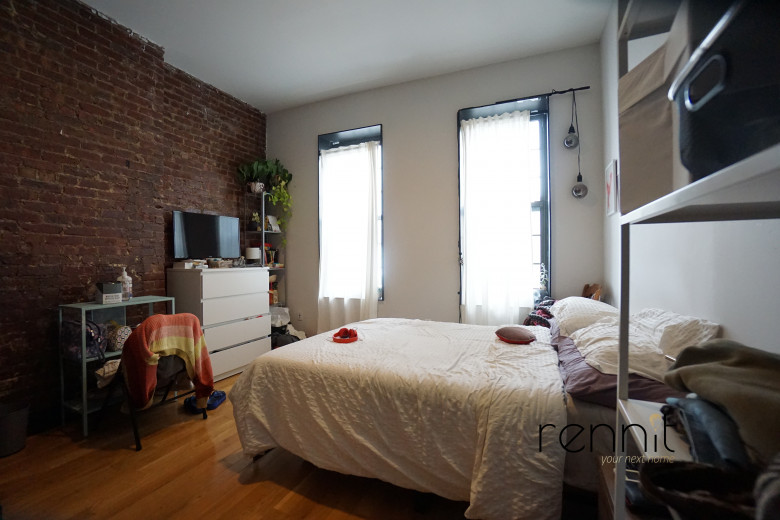 129 Thames St, Apt 2R Image 11