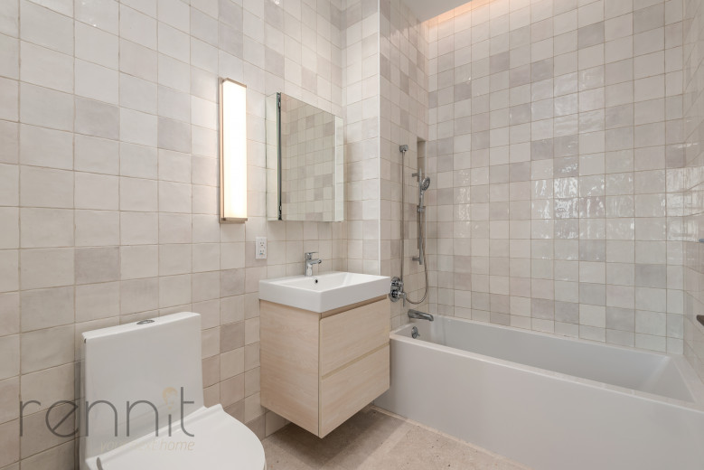 58 Vanderbilt Ave, Apt 5Q Image 7