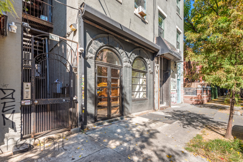 1093 Putnam Ave, Apt Commercial Image 14