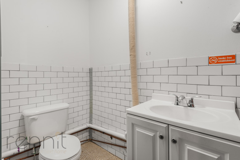 1093 Putnam Ave, Apt Commercial Image 10