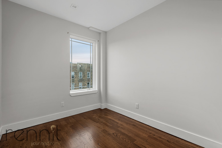 1031 Montgomery St, Apt 4F Image 9