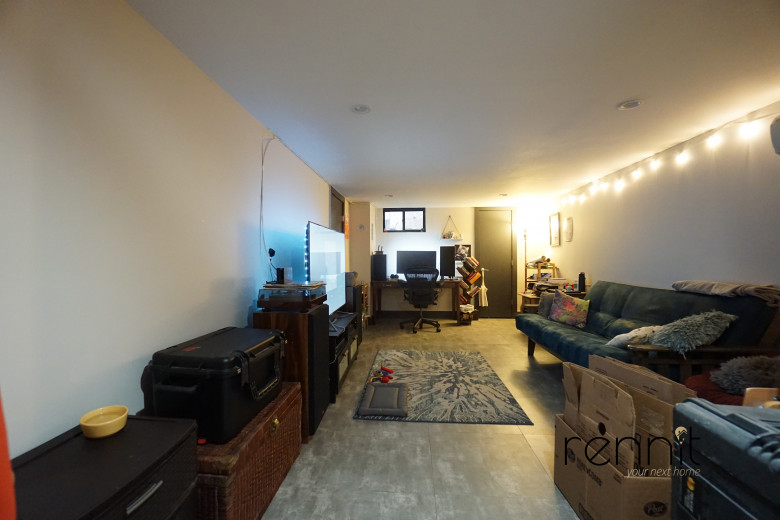 26 Irving Ave, Apt 1R Image 13