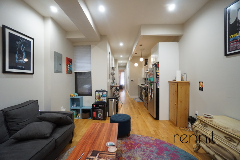 26 Irving Ave, Apt 1R Image 18