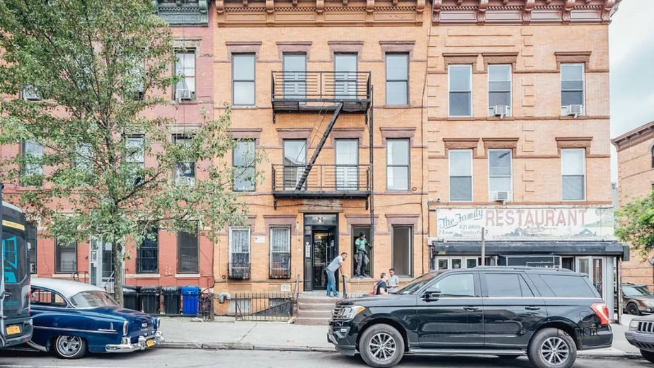 26 Irving Ave, Apt 1R Image 21