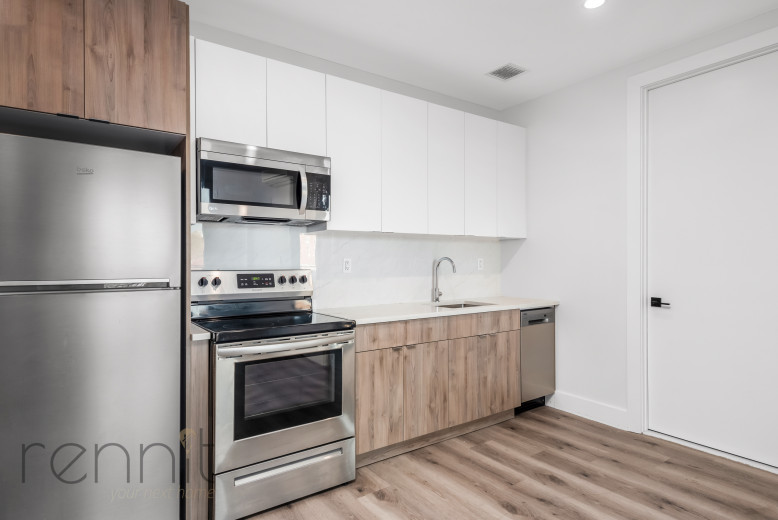 125 Kings Hwy, Apt 4C Image 2