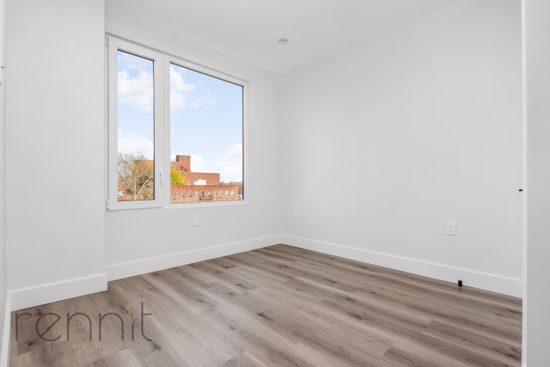 125 Kings Hwy, Apt 4C Image 5
