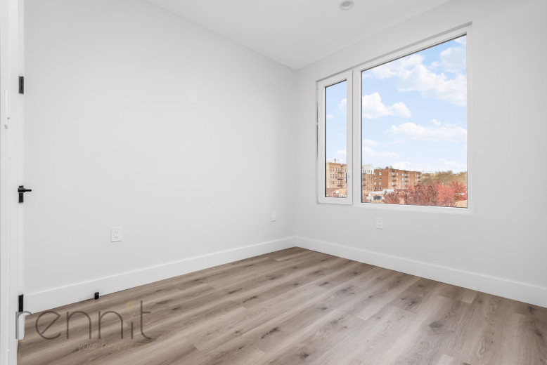 125 Kings Hwy, Apt 4C Image 8