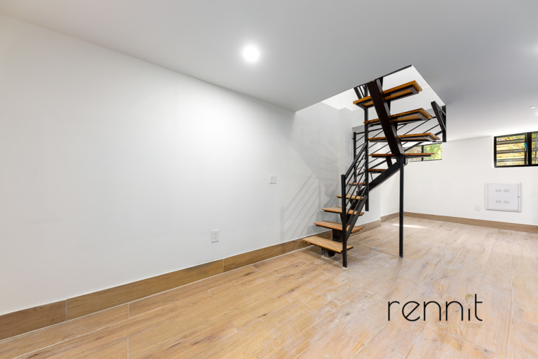 1708 Gates Ave, Apt 1B Image 6
