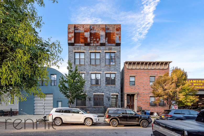 259 Boerum St, Apt 1 Image 12