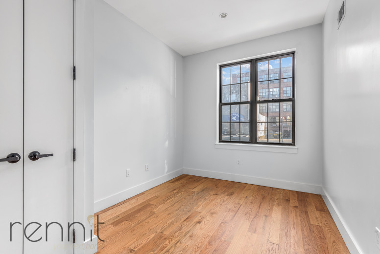 259 Boerum St, Apt 1 Image 3