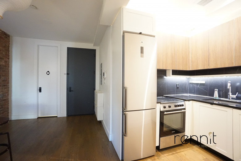 816 St Johns Pl, Apt 3F Image 2